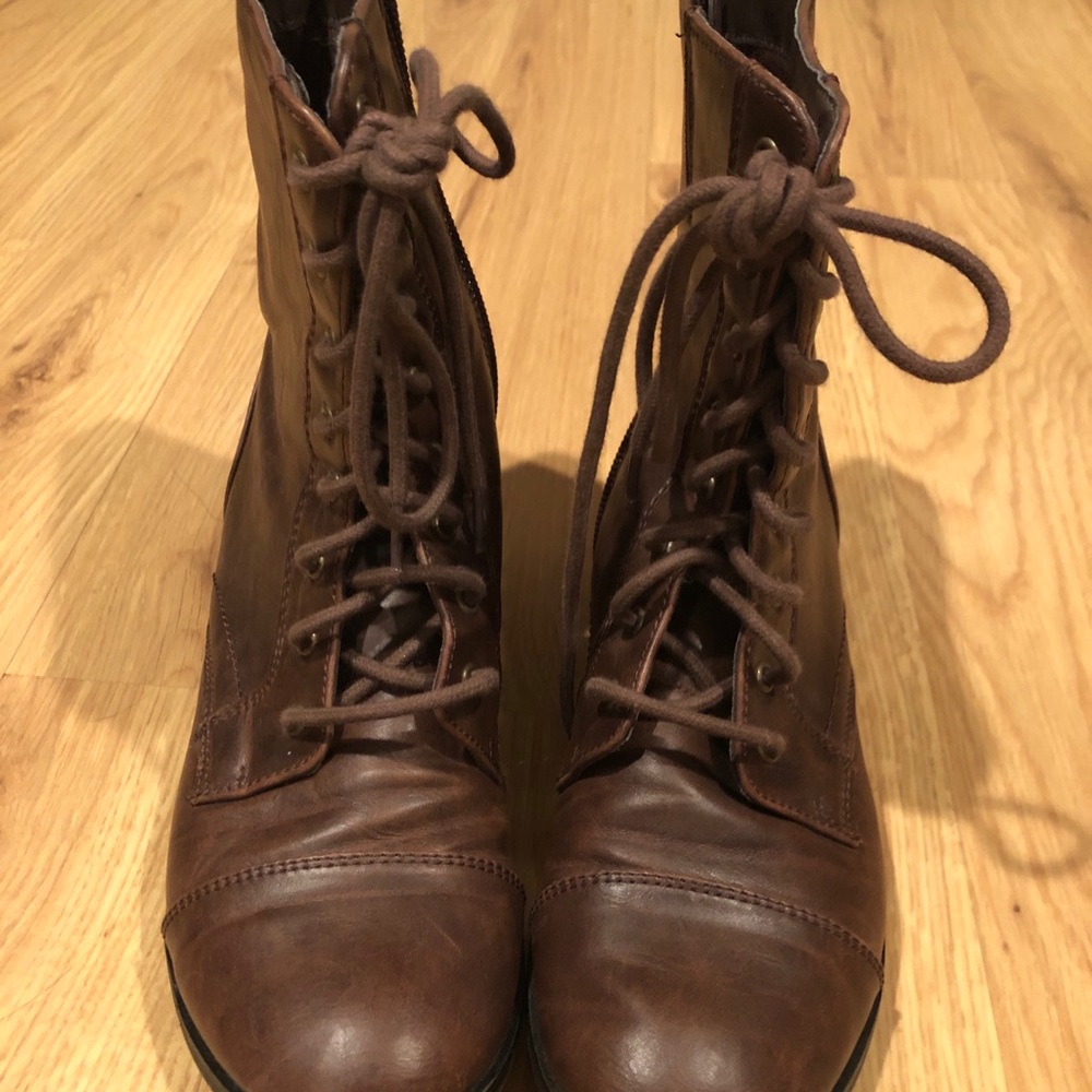 combat boots